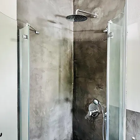 Vakantiehuis Modern Und Stilvoll Eingerichtetes Tiny House *