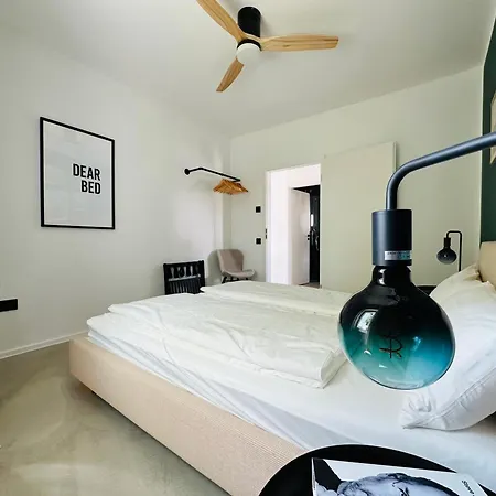 Modern Und Stilvoll Eingerichtetes Tiny House *