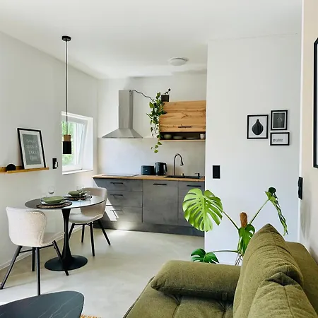 Vakantiehuis Modern Und Stilvoll Eingerichtetes Tiny House *