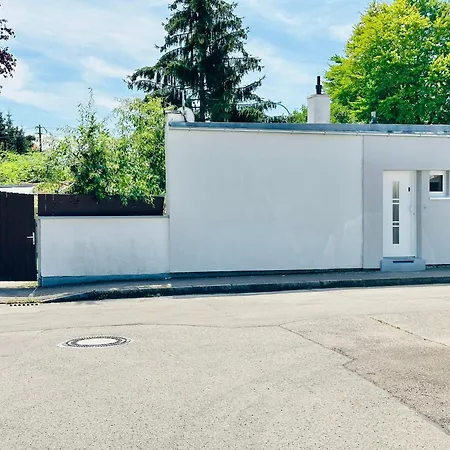 Modern Und Stilvoll Eingerichtetes Tiny House בית נופש Stadtbergen