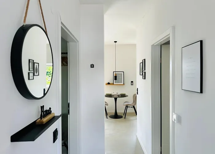 Modern Und Stilvoll Eingerichtetes Tiny House Stadtbergen